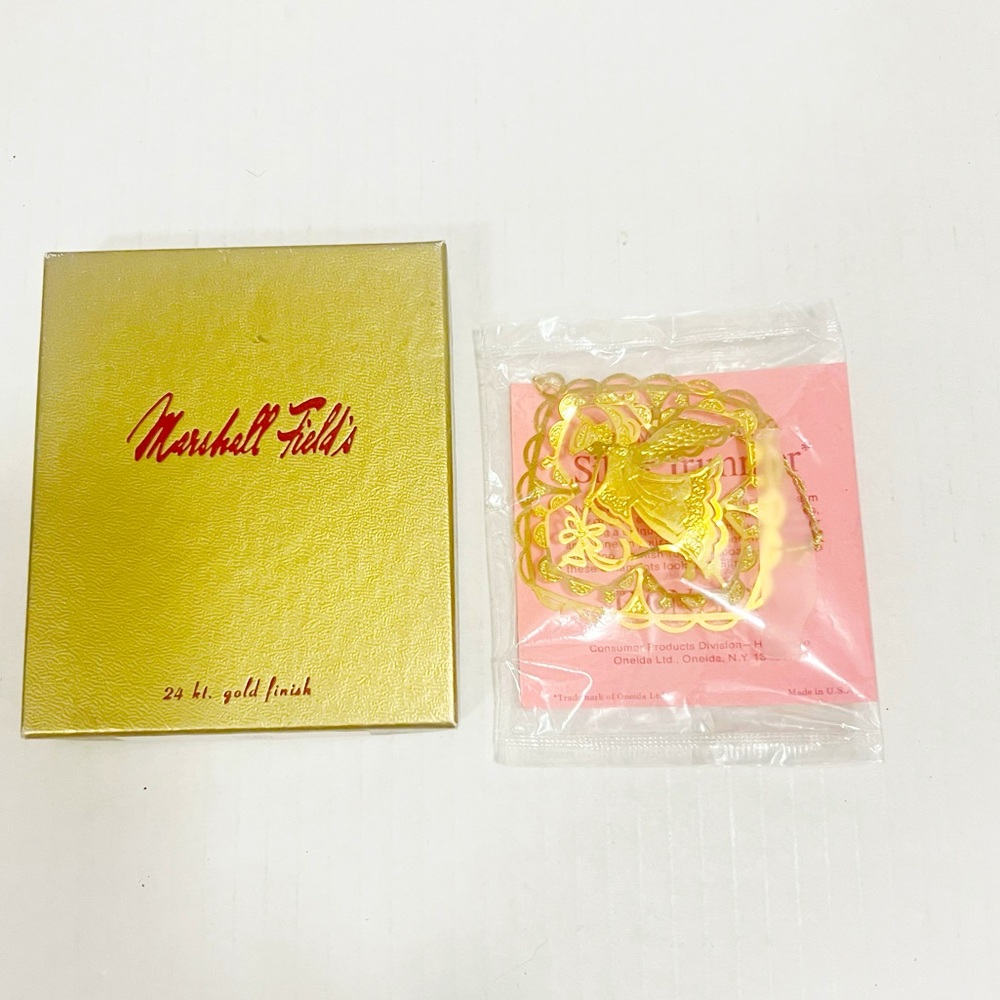 New vintage Marshall Field's 24Kt Gold Finish Bethlehem Angle